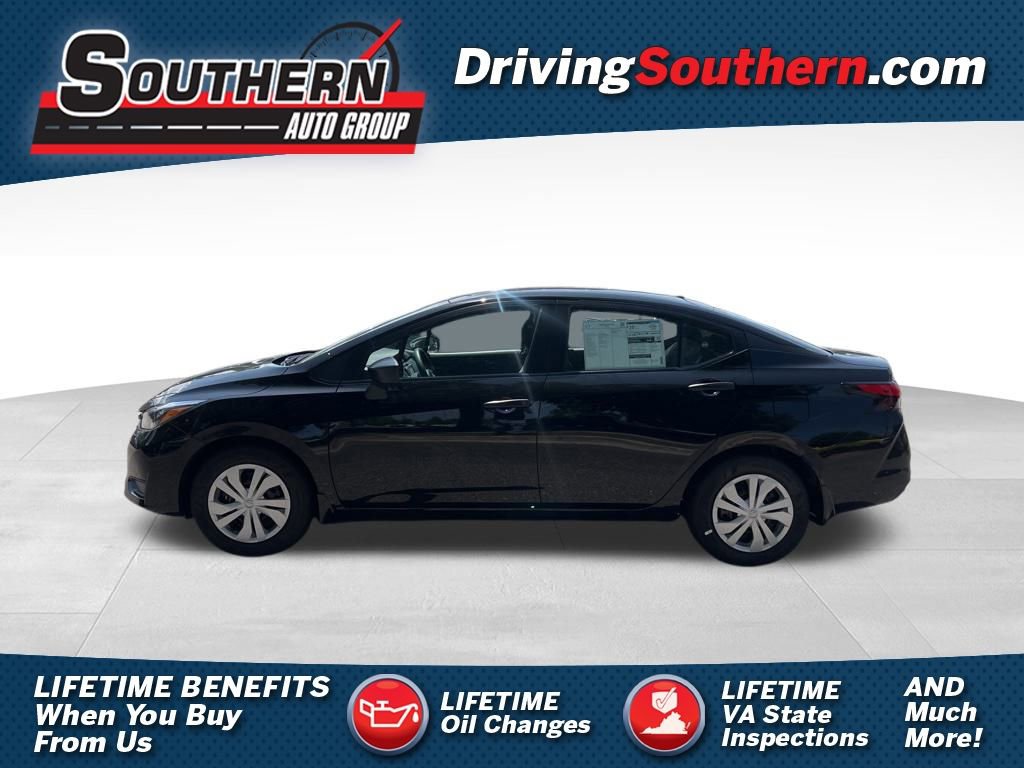 New 2025 Nissan Versa S w/ Trunk Package