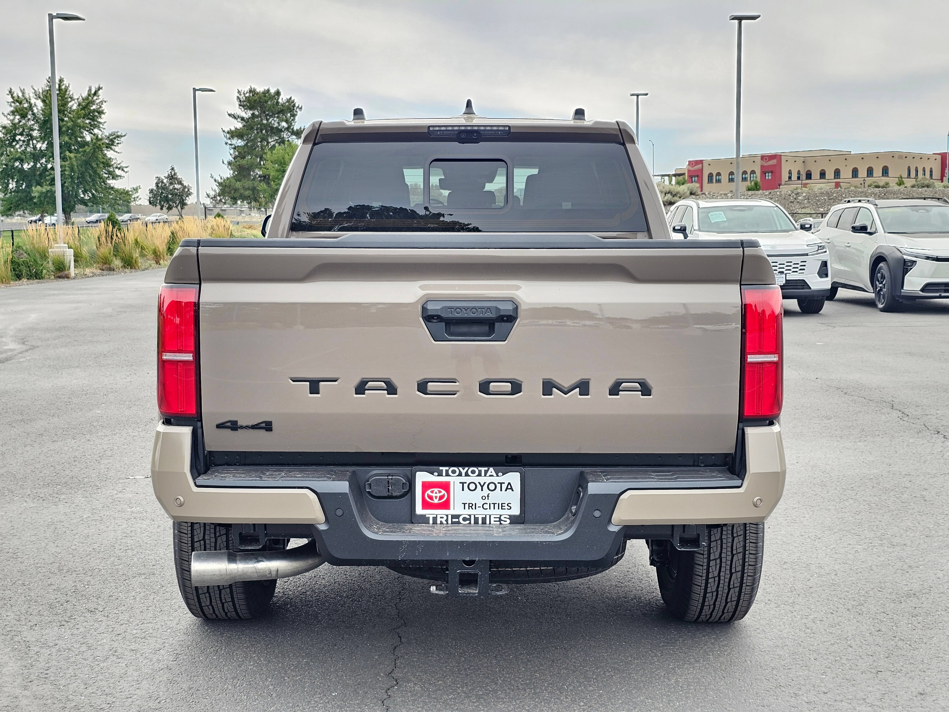 Used 2026 Toyota Tacoma TRD Sport w/ TRD Sport Premium Package AWD/4WD image 4