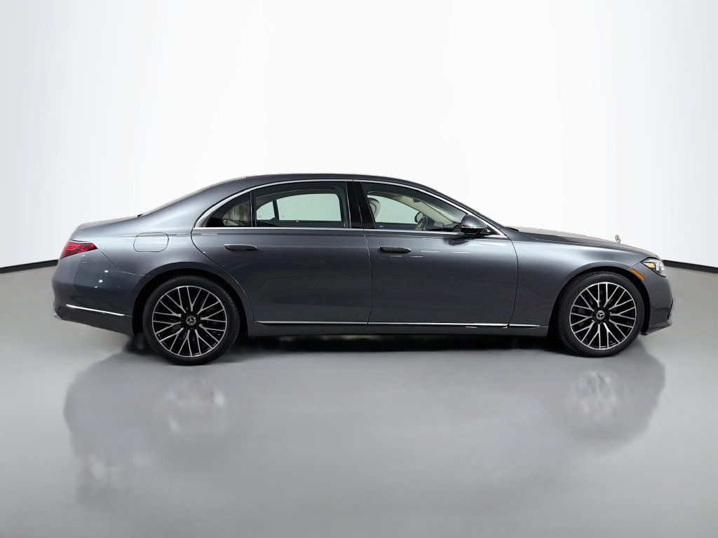 Used 2024 Mercedes-Benz S 580 4MATIC Sedan image 4