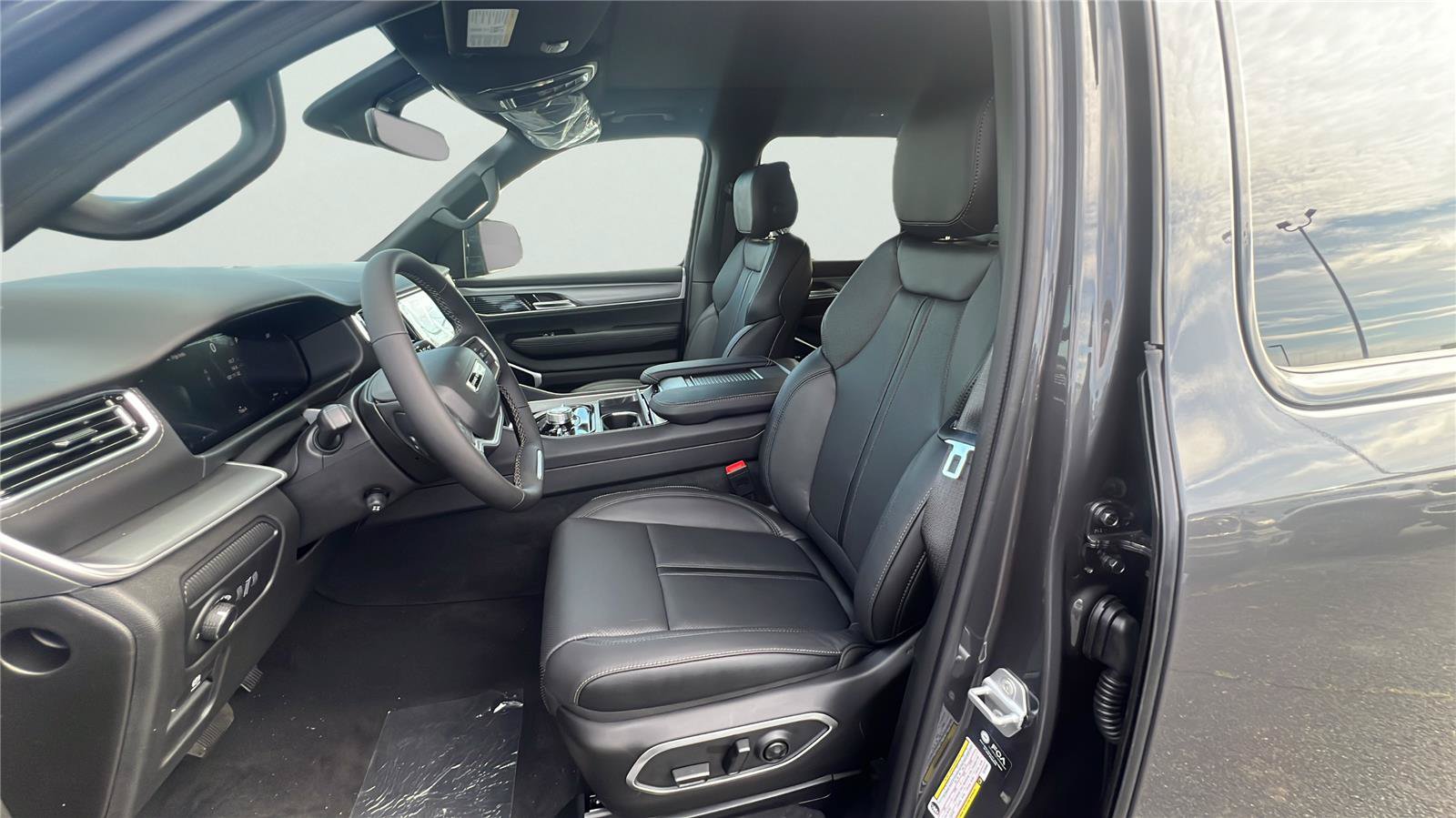 New 2026 Jeep Grand Wagoneer Limited AWD/4WD image 18