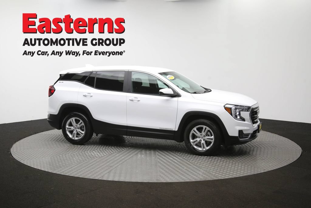 Used 2024 GMC Terrain SLE FWD image 46