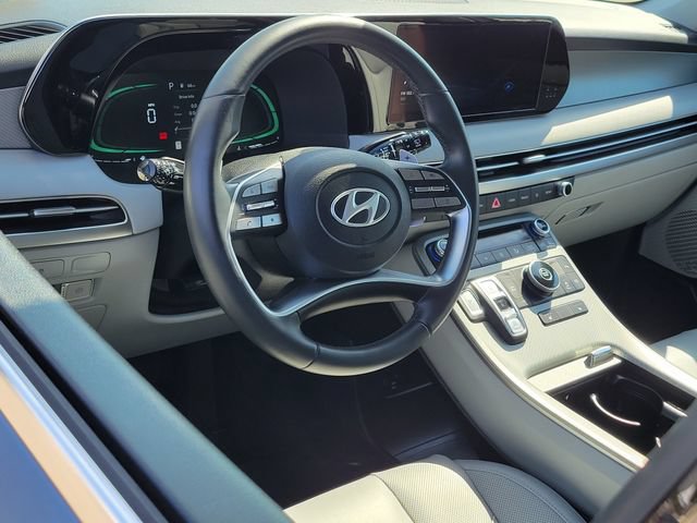 Used 2025 Hyundai Palisade SEL FWD image 5