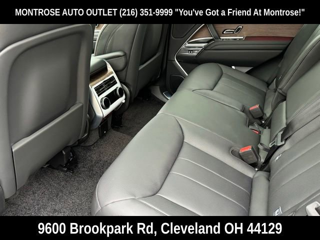 New 2025 Land Rover Range Rover SE image 24