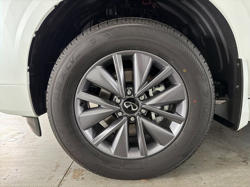 New 2026 INFINITI QX80 Pure image 5