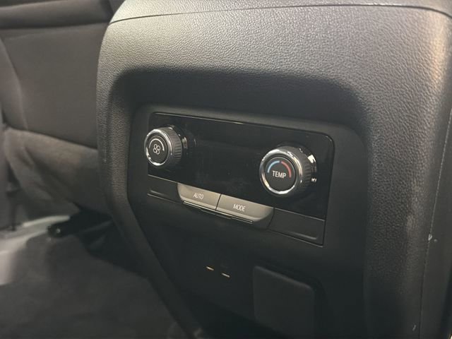 New 2026 Chevrolet Traverse LT w/ Midnight/Sport Edition image 19