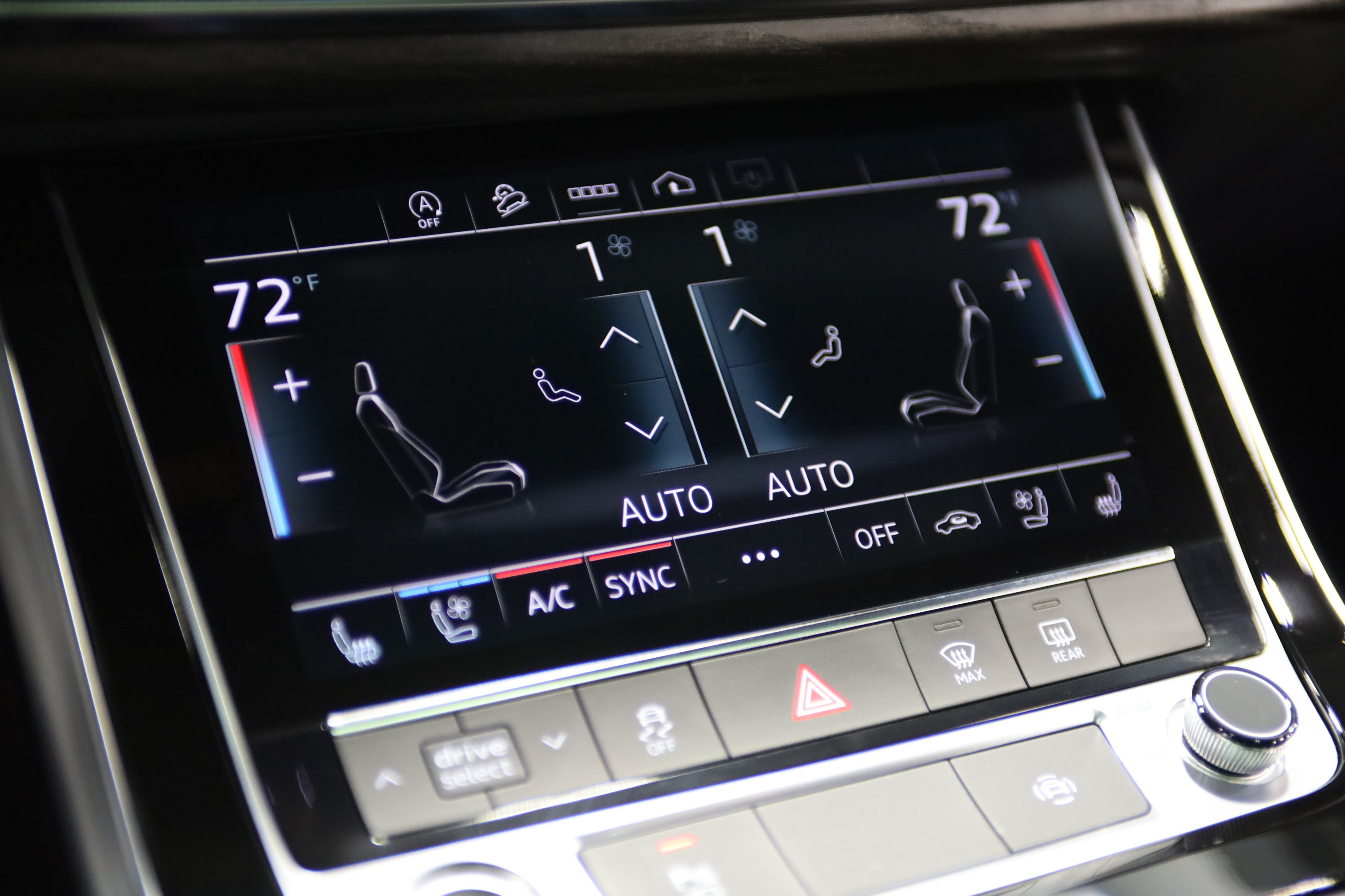 Used 2023 Audi Q8 Premium Plus w/ Premium Plus Package AWD/4WD image 30