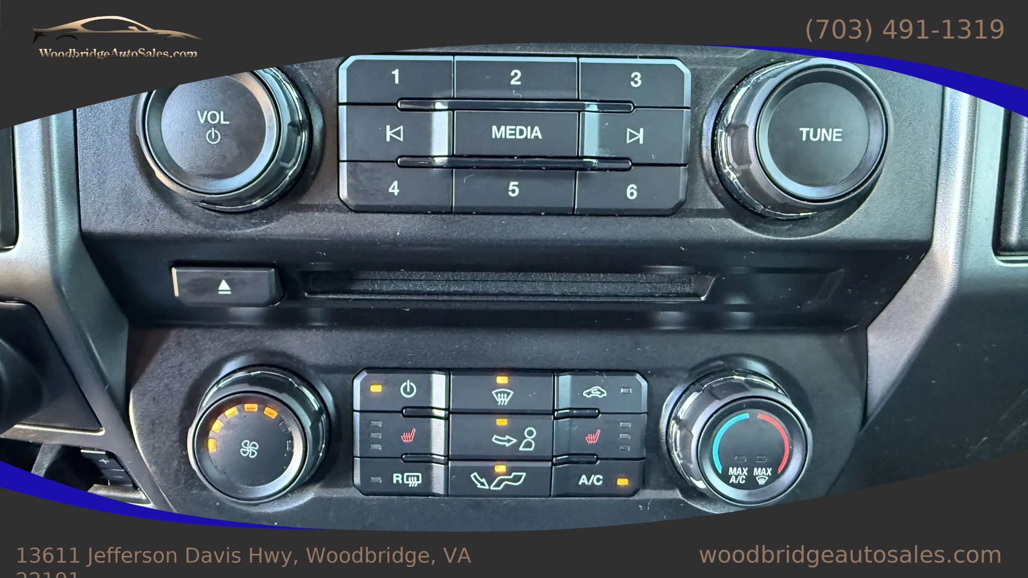 Used 2017 Ford F150 XLT w/ Equipment Group 302A Luxury image 29