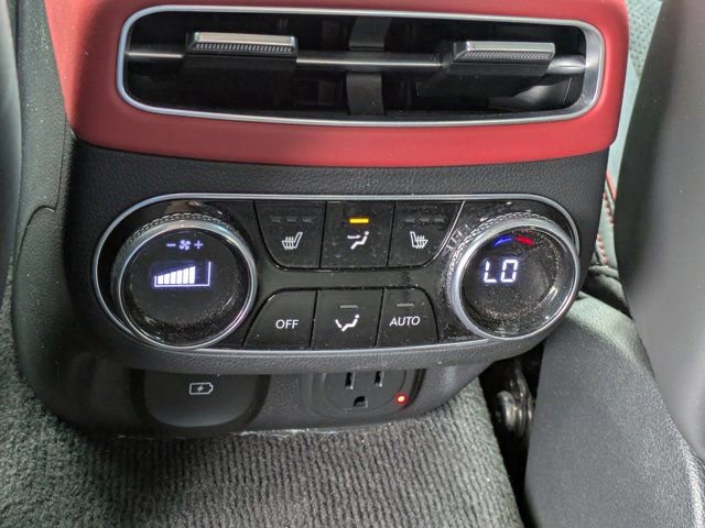 Used 2022 Genesis GV70 3.5T Sport w/ Sport Prestige Package AWD/4WD image 19