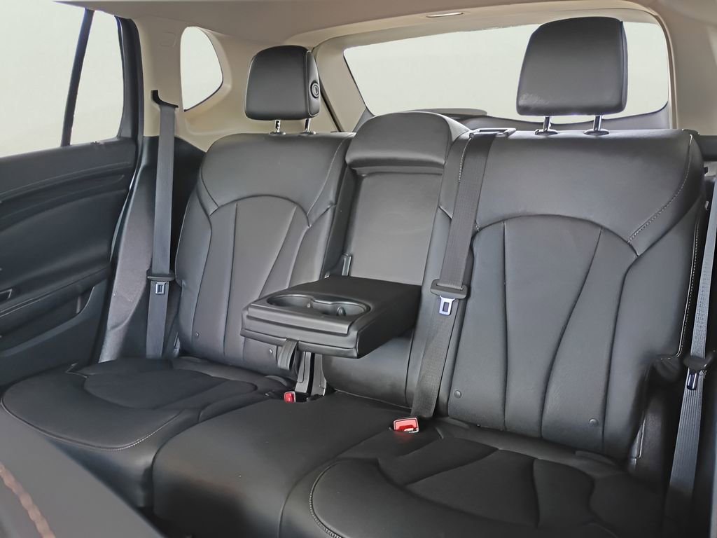 Used 2018 Buick Envision Essence w/ LPO, Cargo Package FWD image 21