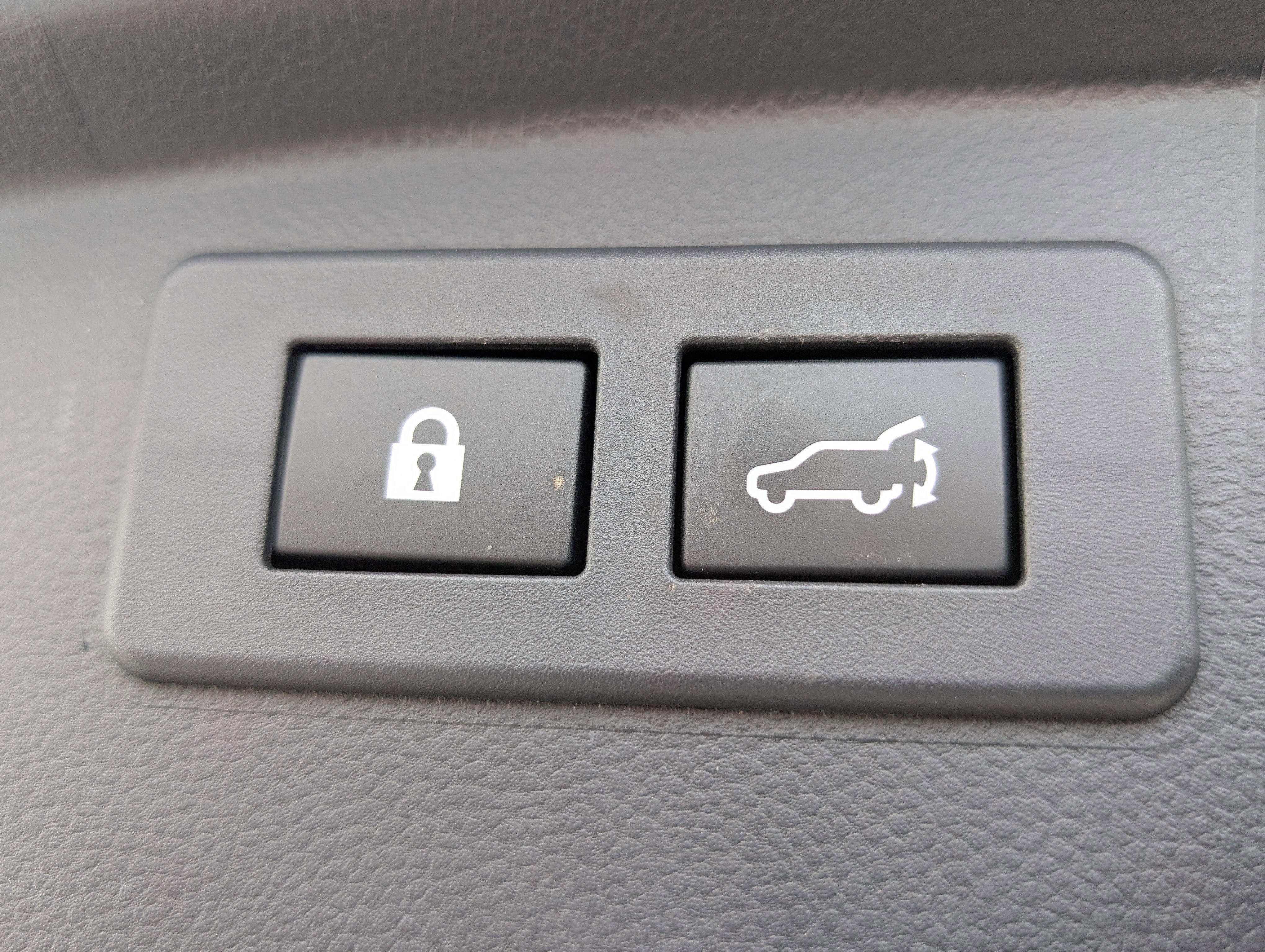 Used 2020 Subaru Outback Limited image 13