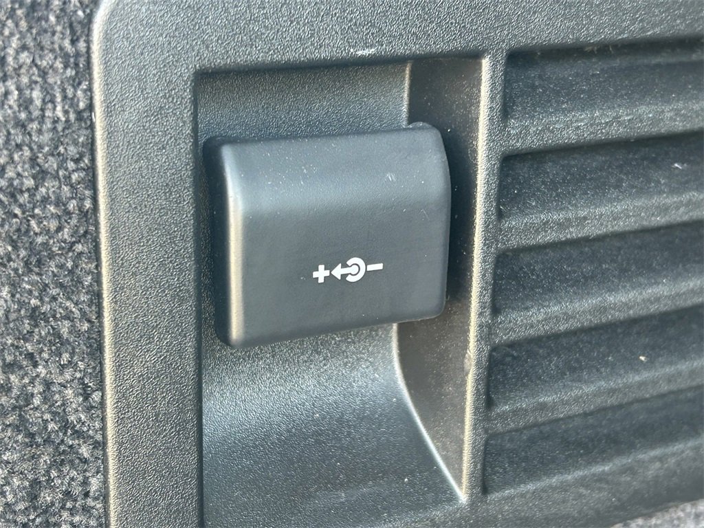 Used 2022 Land Rover Range Rover Westminster Edition image 17