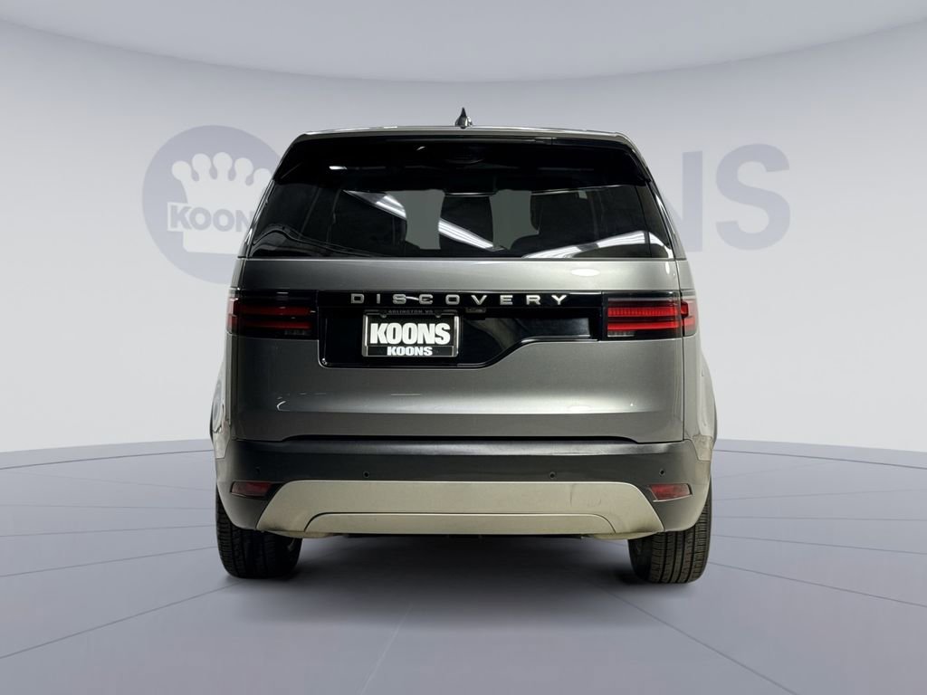 Used 2024 Land Rover Discovery S image 11