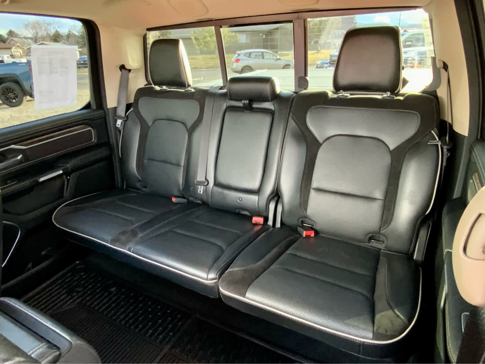 Used 2020 RAM 1500 Laramie w/ Off Road Group image 34