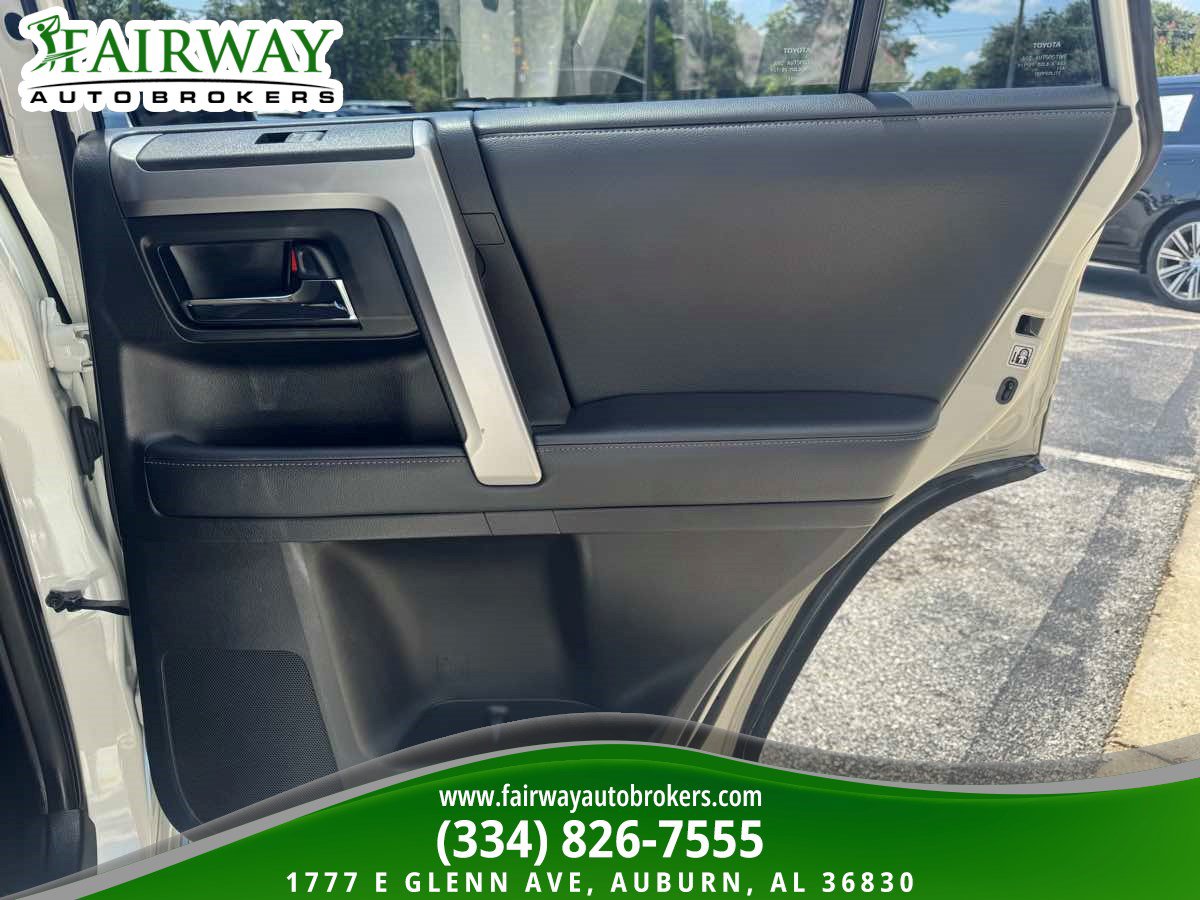 Used 2019 Toyota 4Runner Limited AWD/4WD image 31