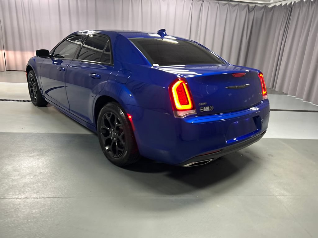 Used 2021 Chrysler 300 Touring L AWD/4WD image 5