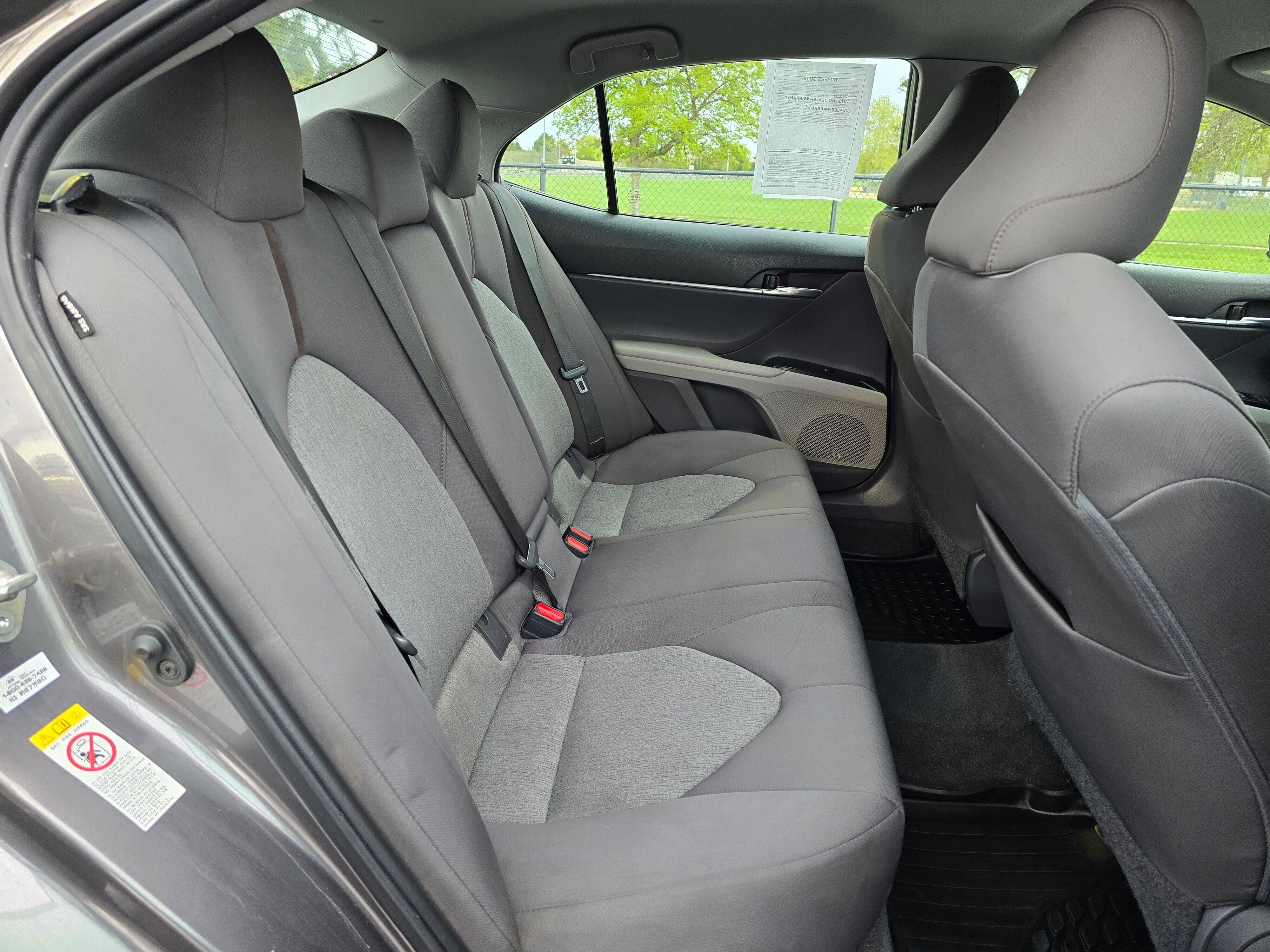 Used 2019 Toyota Camry LE FWD image 12