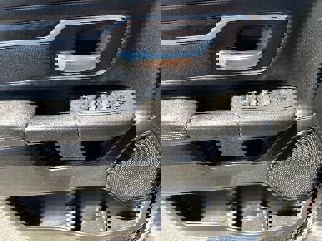 Used 2021 RAM 1500 Big Horn image 12