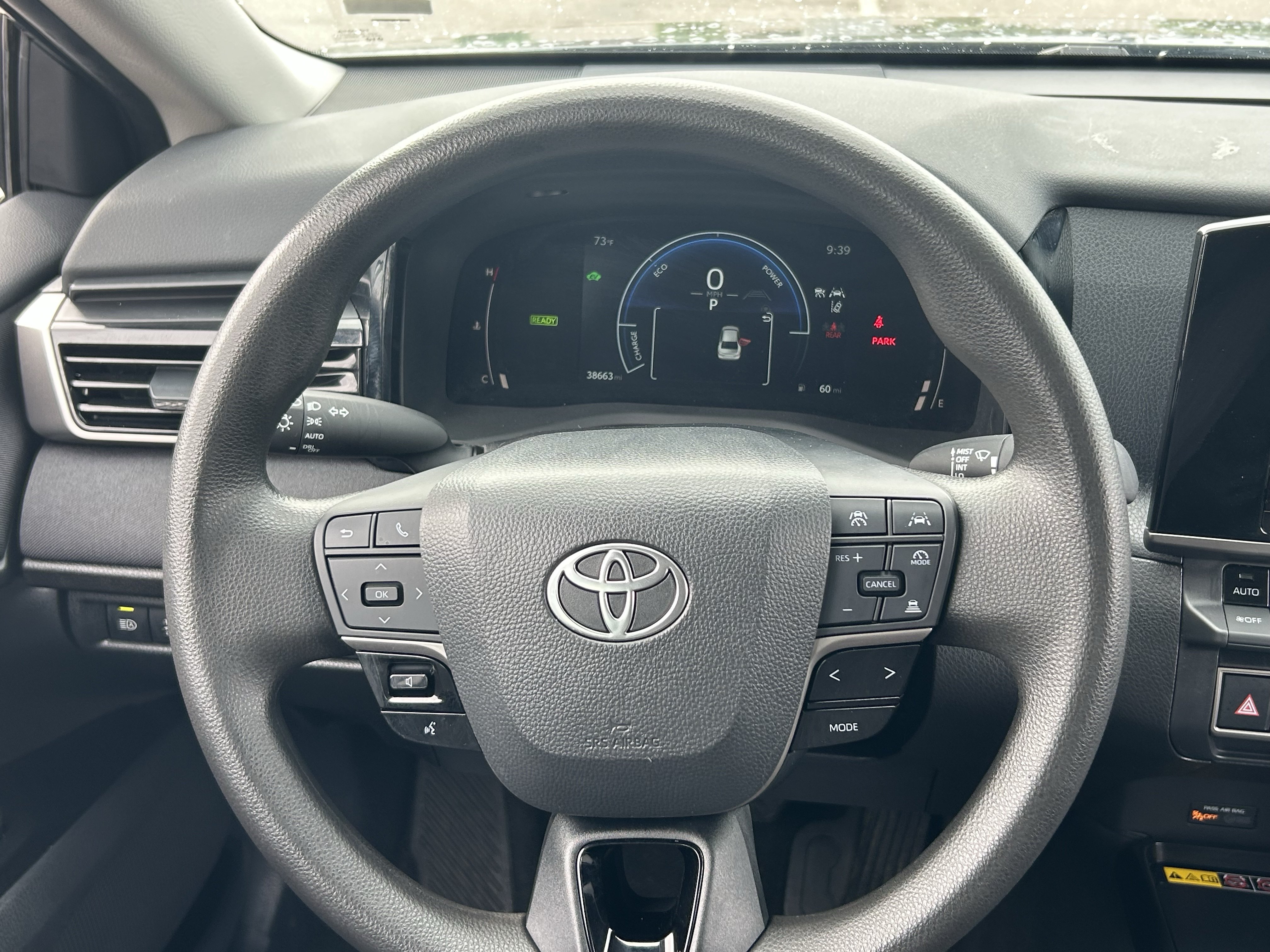 Used 2025 Toyota Camry LE FWD image 22