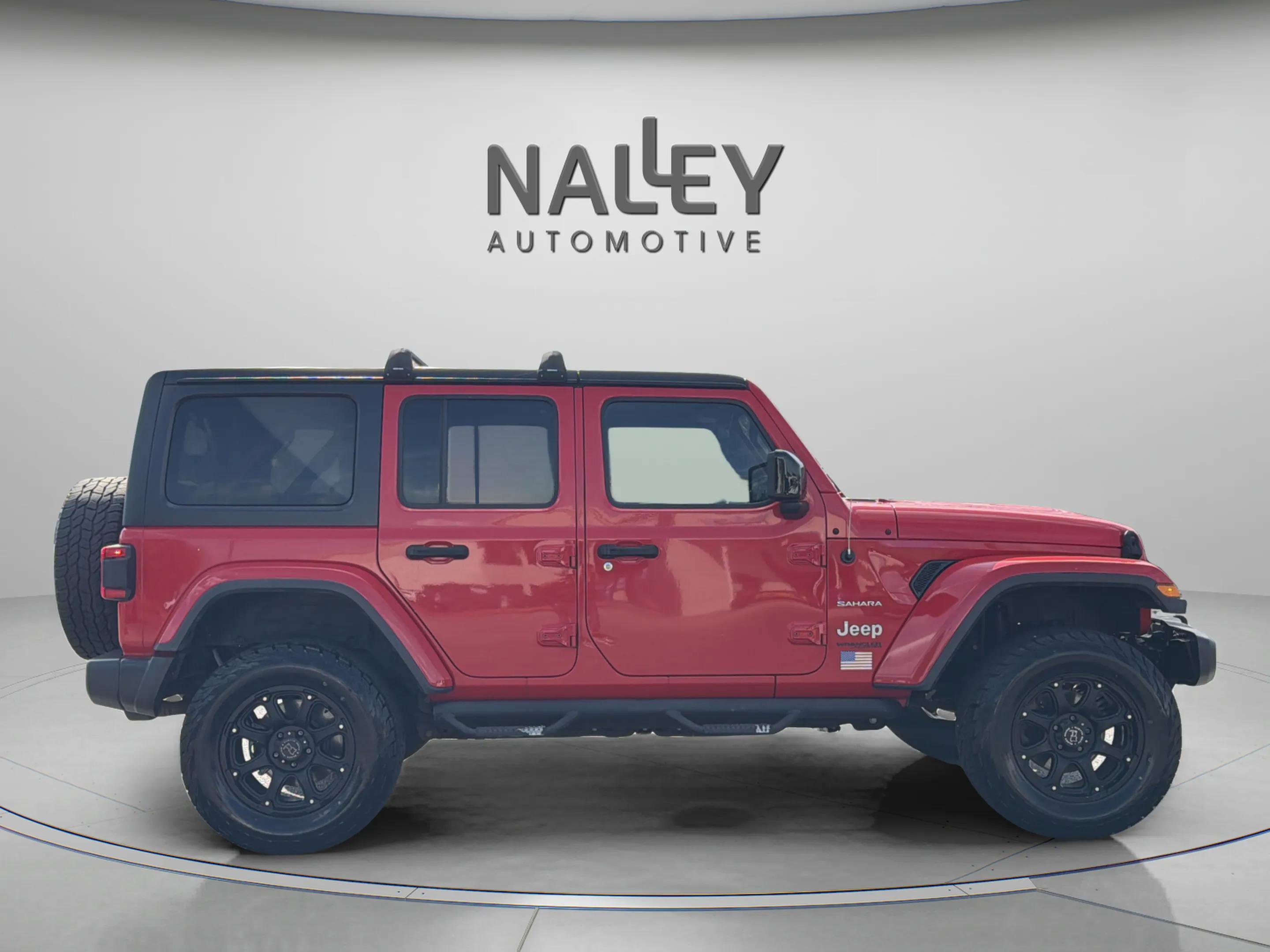 Used 2018 Jeep Wrangler Unlimited Sahara w/ Cold Weather Group image 6
