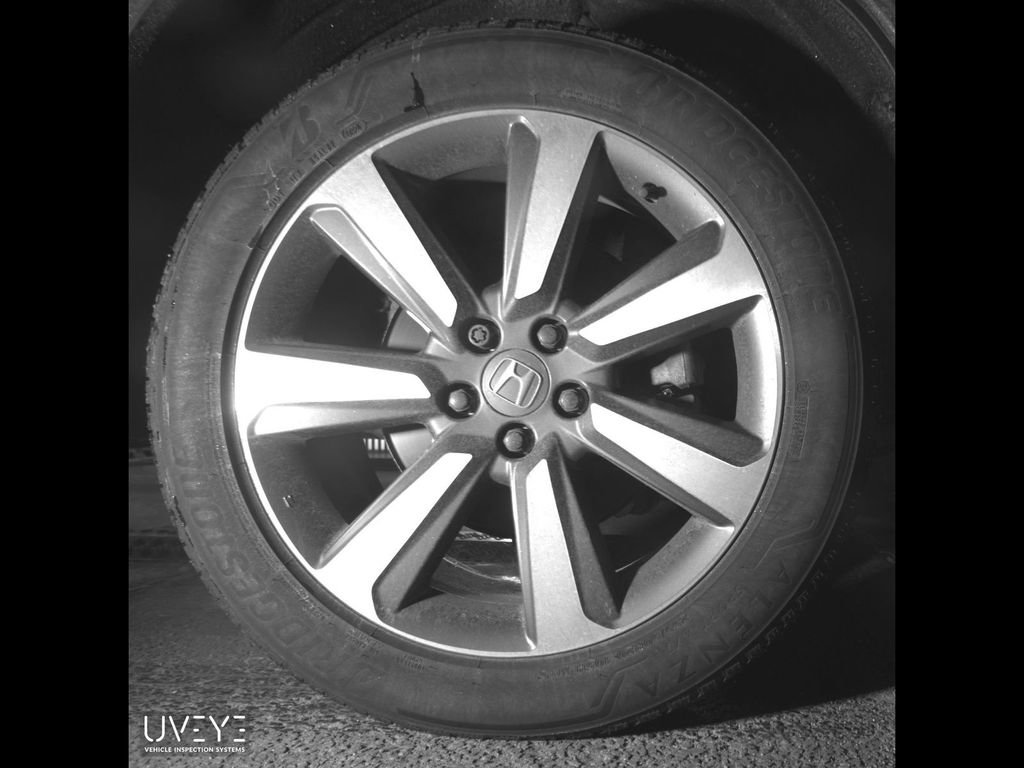 Used 2025 Honda Pilot Touring image 12