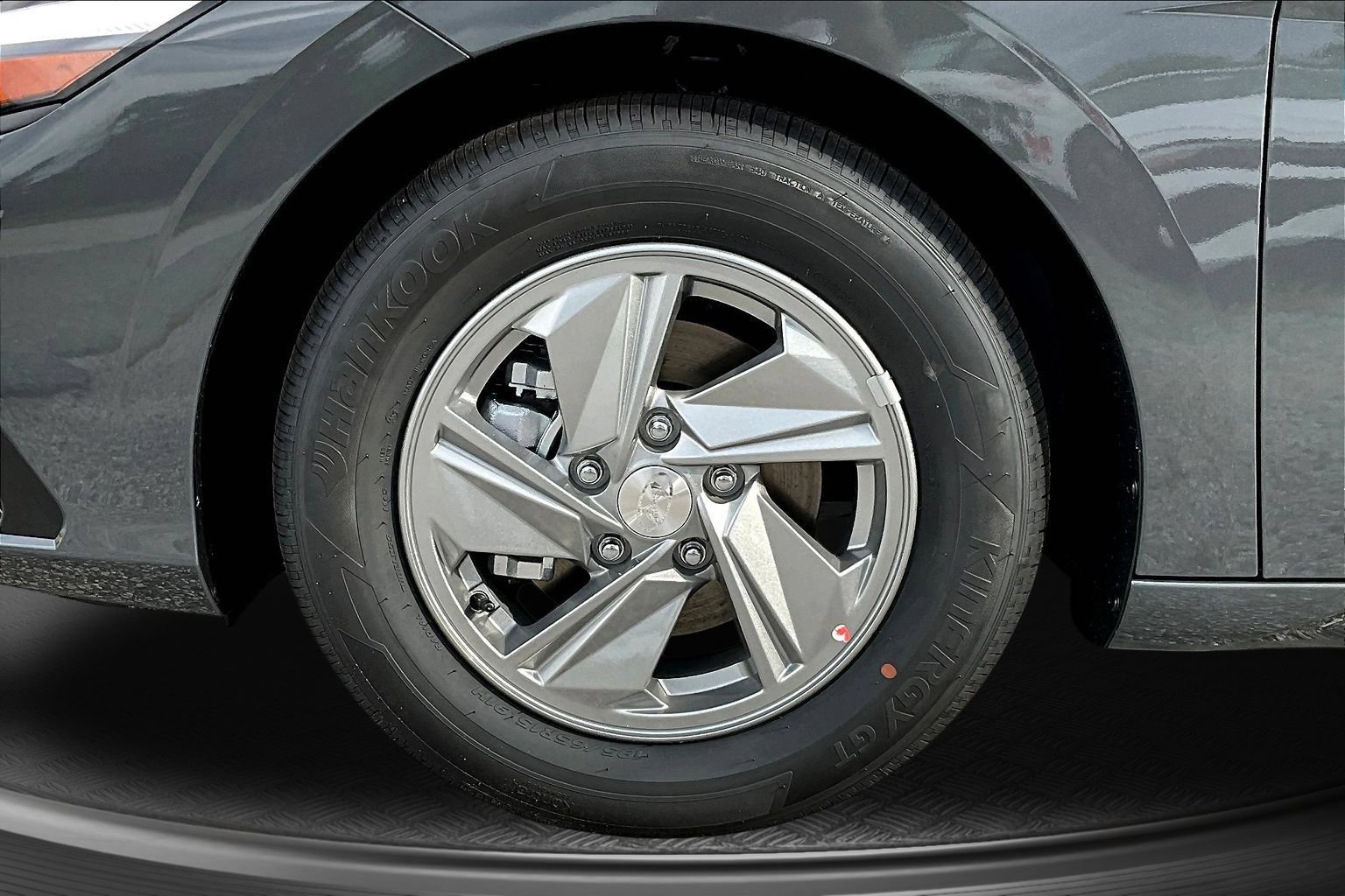 New 2026 Hyundai Elantra SE FWD image 11