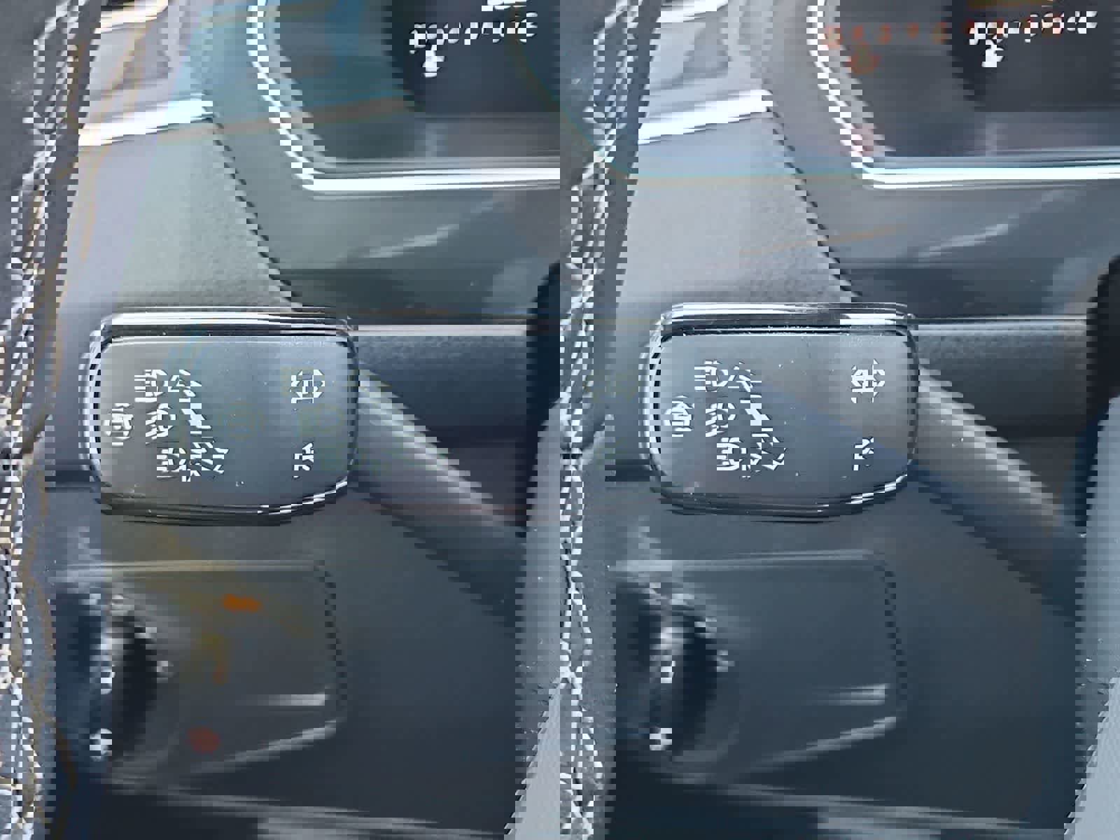 Used 2024 Volkswagen Tiguan S image 26