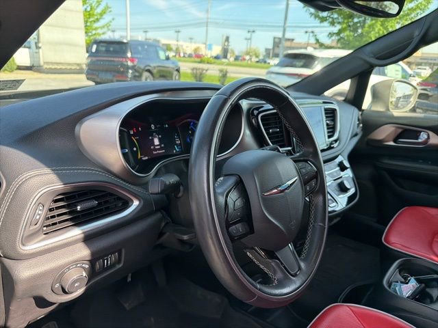Used 2020 Chrysler Pacifica Limited w/ Quick Oder Package 2EV RED-S FWD image 21