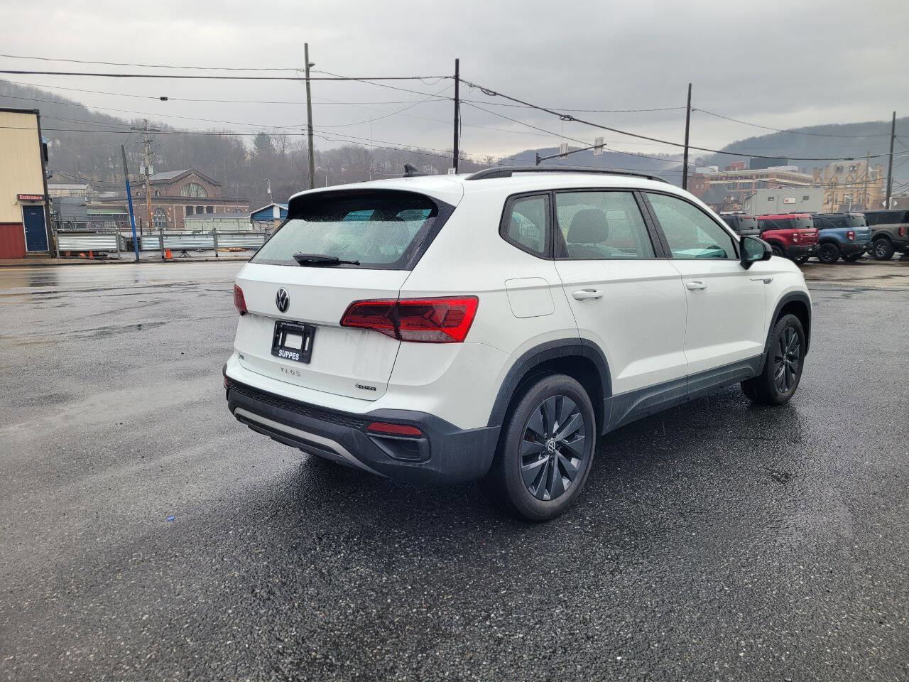 Used 2022 Volkswagen Taos S AWD/4WD image 8
