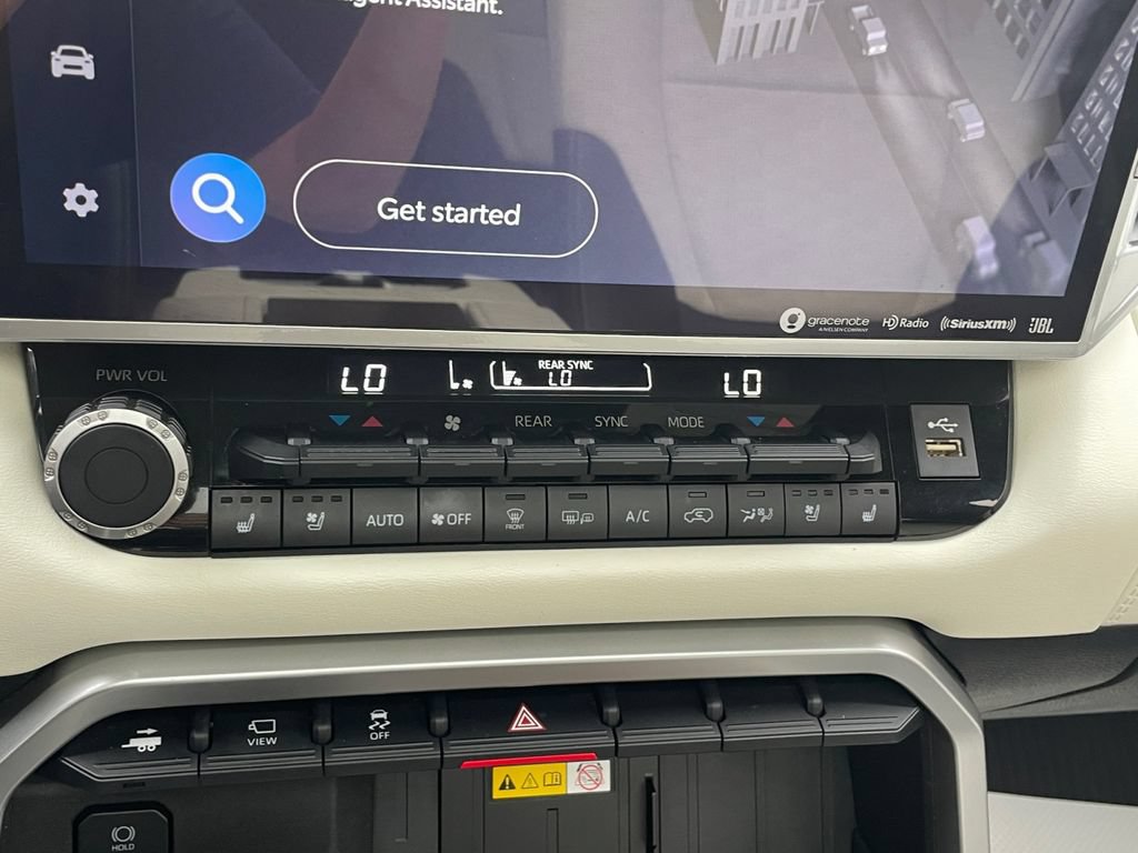 Used 2023 Toyota Sequoia Capstone AWD/4WD image 27
