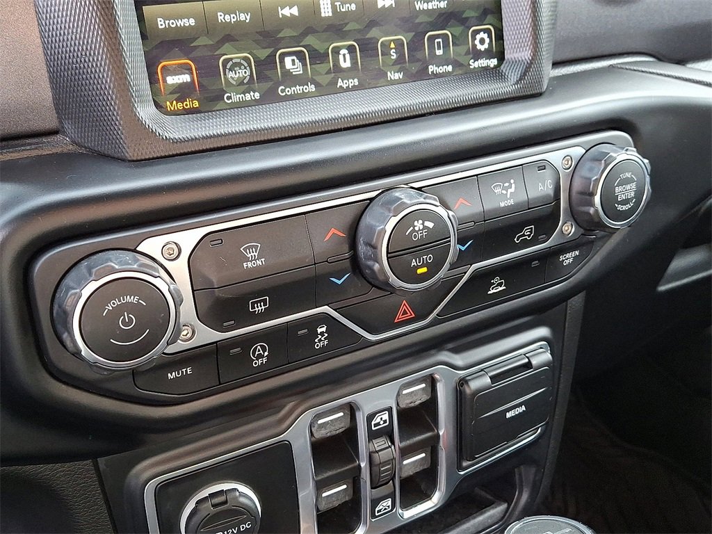 Used 2022 Jeep Gladiator Mojave image 16