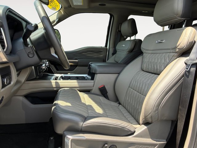 Used 2026 Ford F450 Platinum w/ Platinum Plus Package AWD/4WD image 11