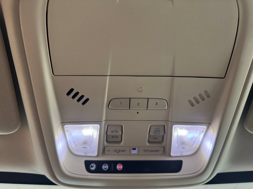 Used 2019 Cadillac XT5 Luxury AWD/4WD image 22