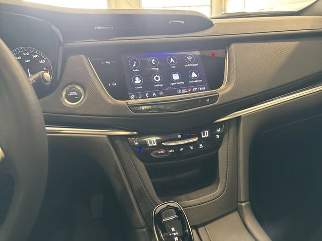 Certified 2024 Cadillac XT5 Premium Luxury FWD image 18