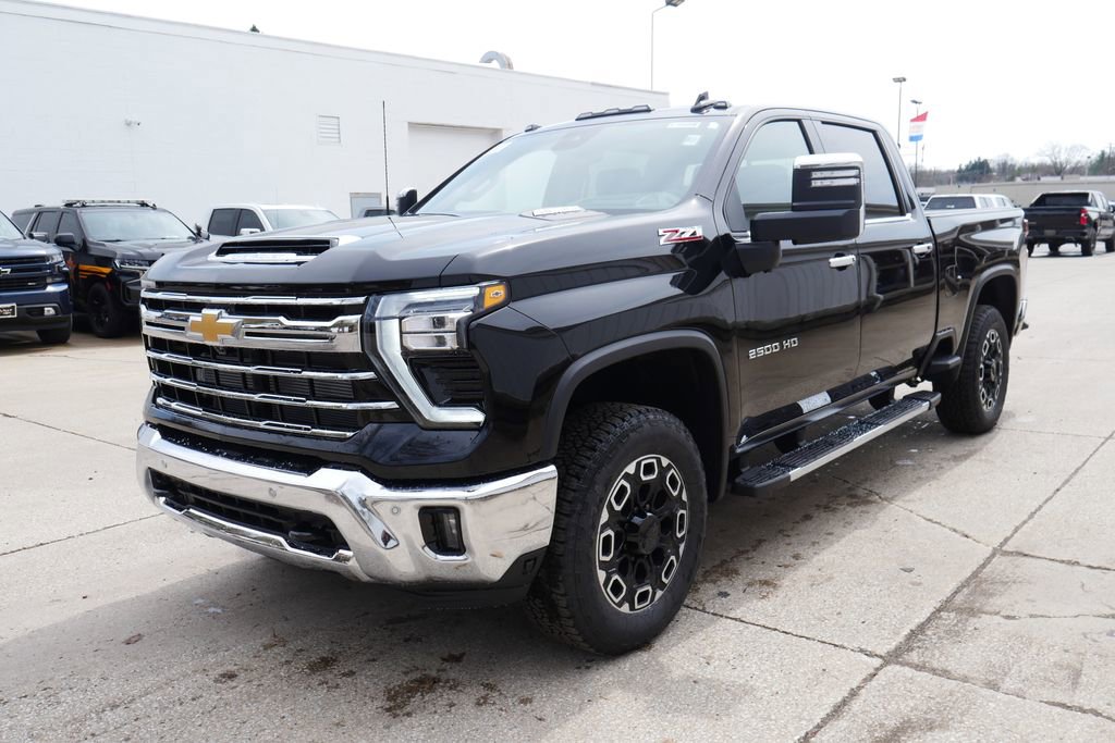 New 2026 Chevrolet Silverado 2500 LTZ w/ LTZ Premium Package AWD/4WD image 4