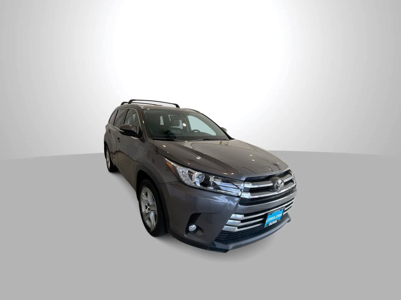 Used 2017 Toyota Highlander Limited w/ Carpet Mat Package AWD/4WD image 4