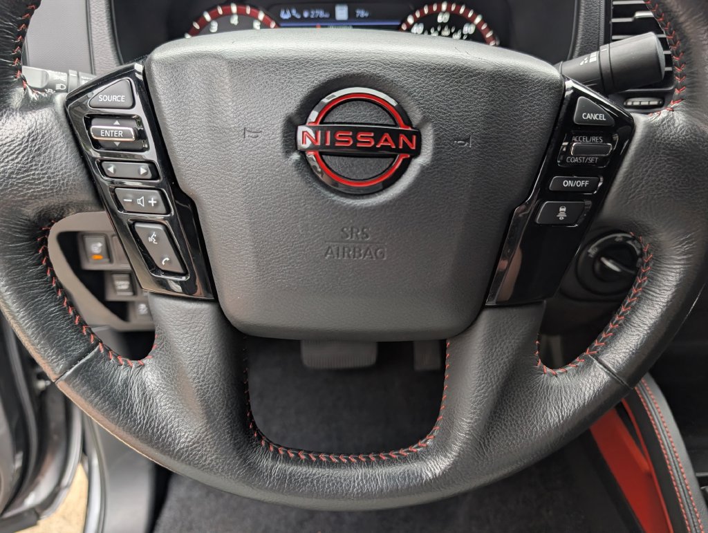 Used 2024 Nissan Frontier PRO-4X w/ Technology Package AWD/4WD image 9