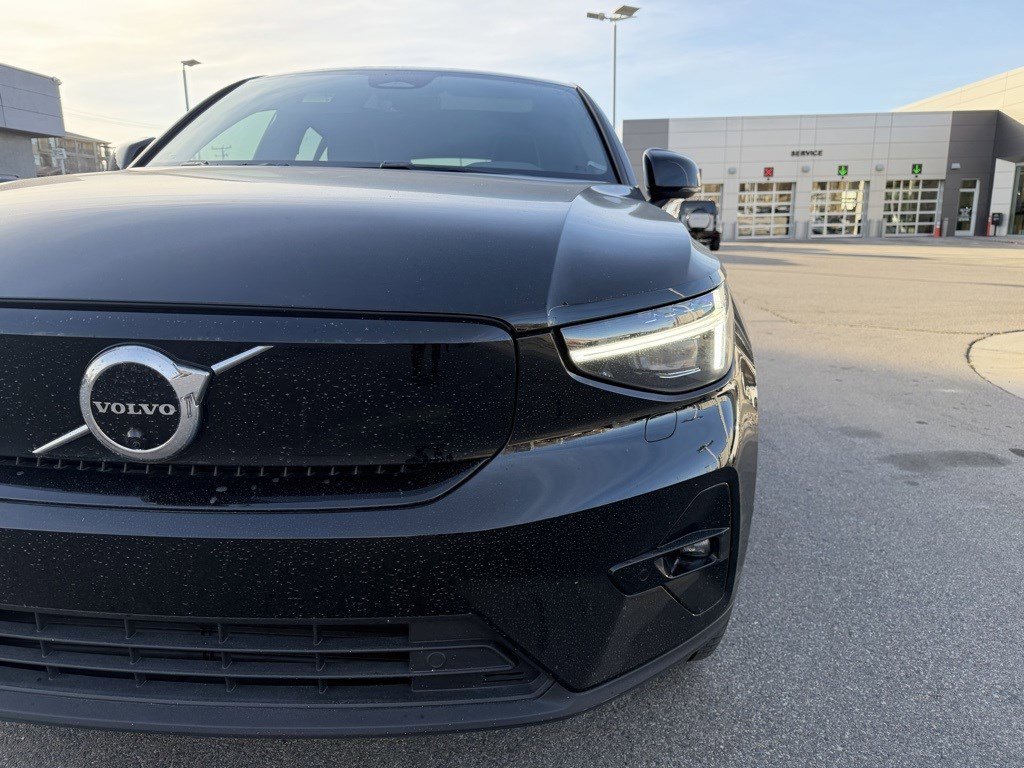 Used 2022 Volvo C40 P8 Recharge Ultimate image 6