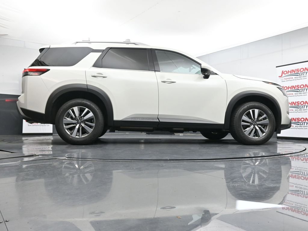 Used 2023 Nissan Pathfinder SL image 40