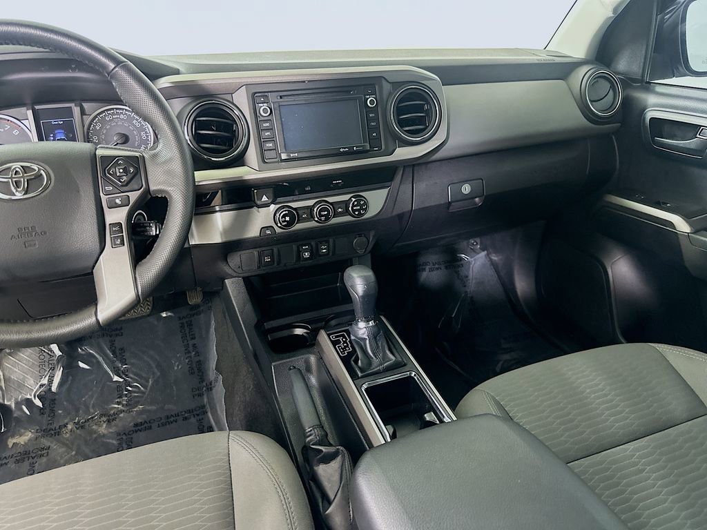 Used 2018 Toyota Tacoma SR5 image 19