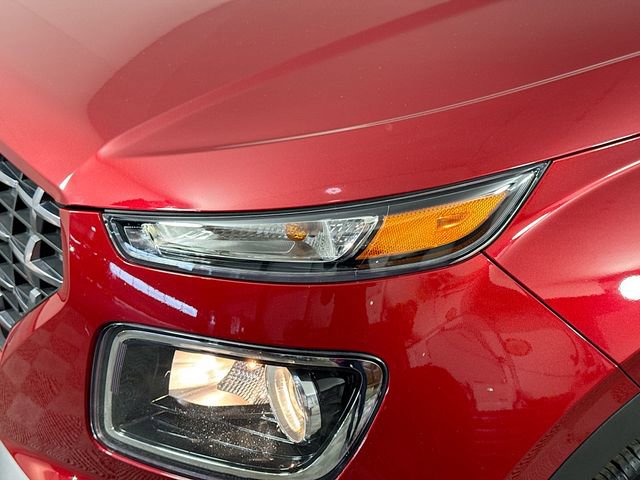 Used 2024 Hyundai Venue SEL image 3