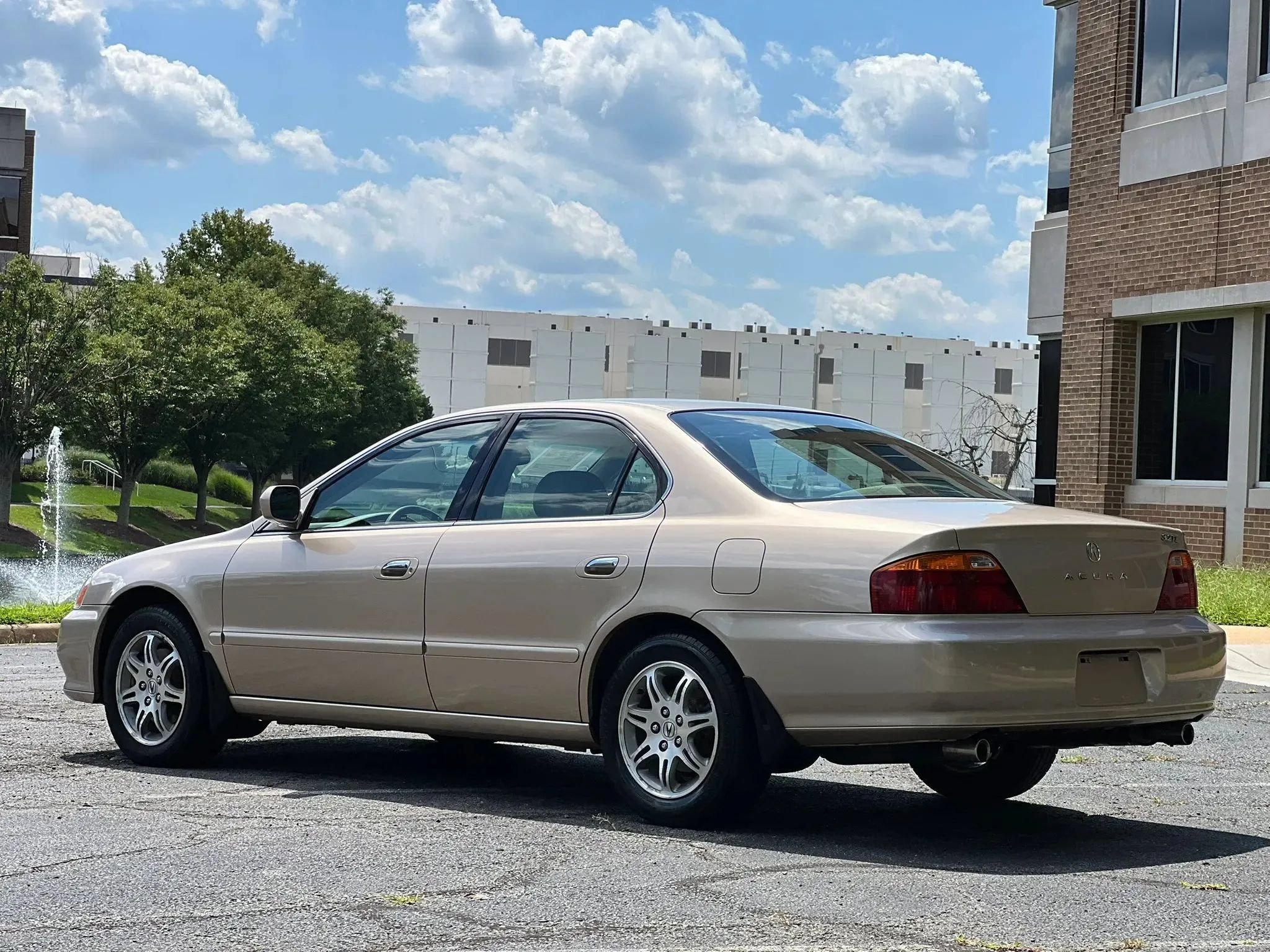 Used 2000 Acura TL FWD image 3