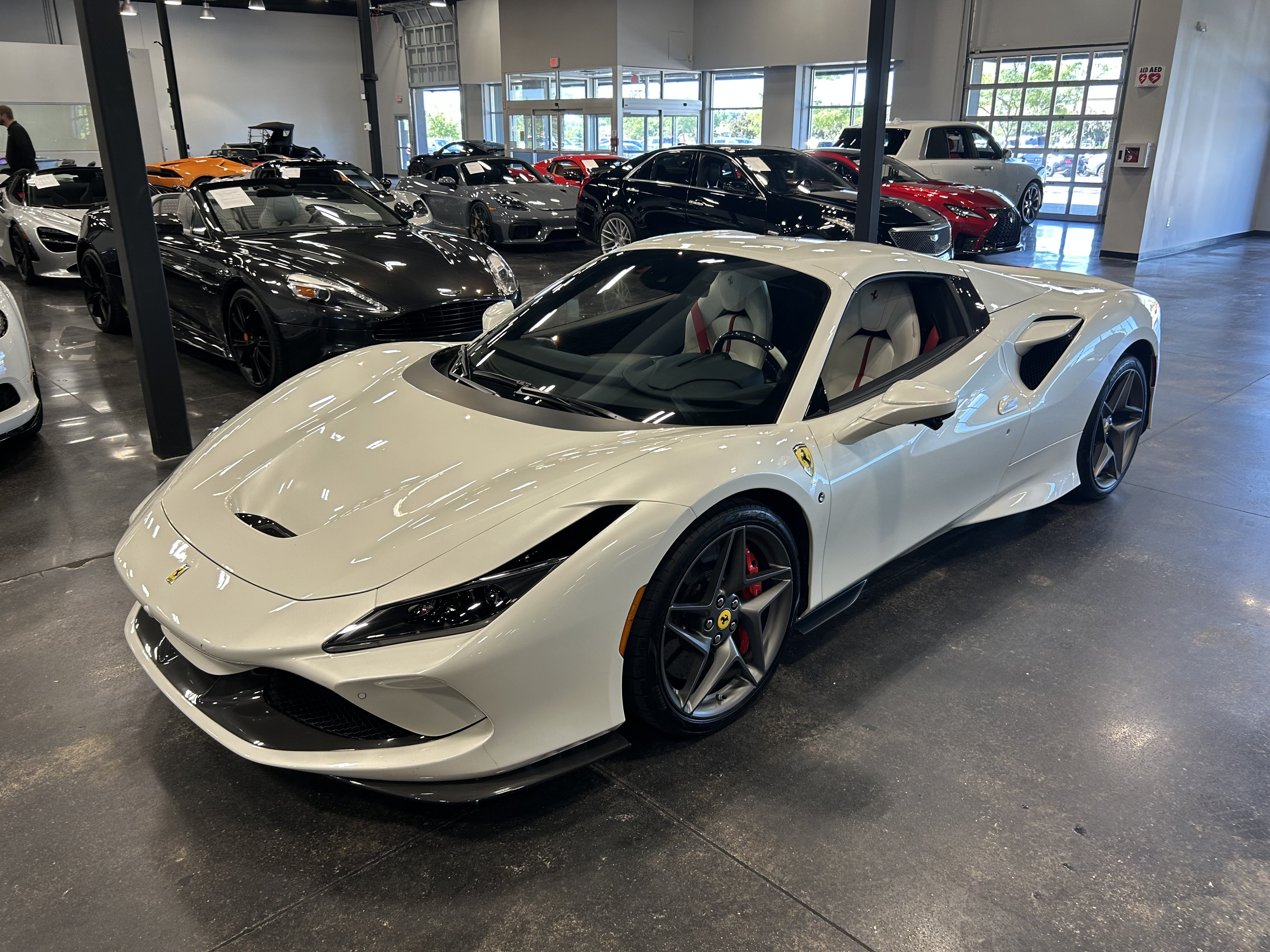 Used 2022 Ferrari F8 Tributo RWD image 7