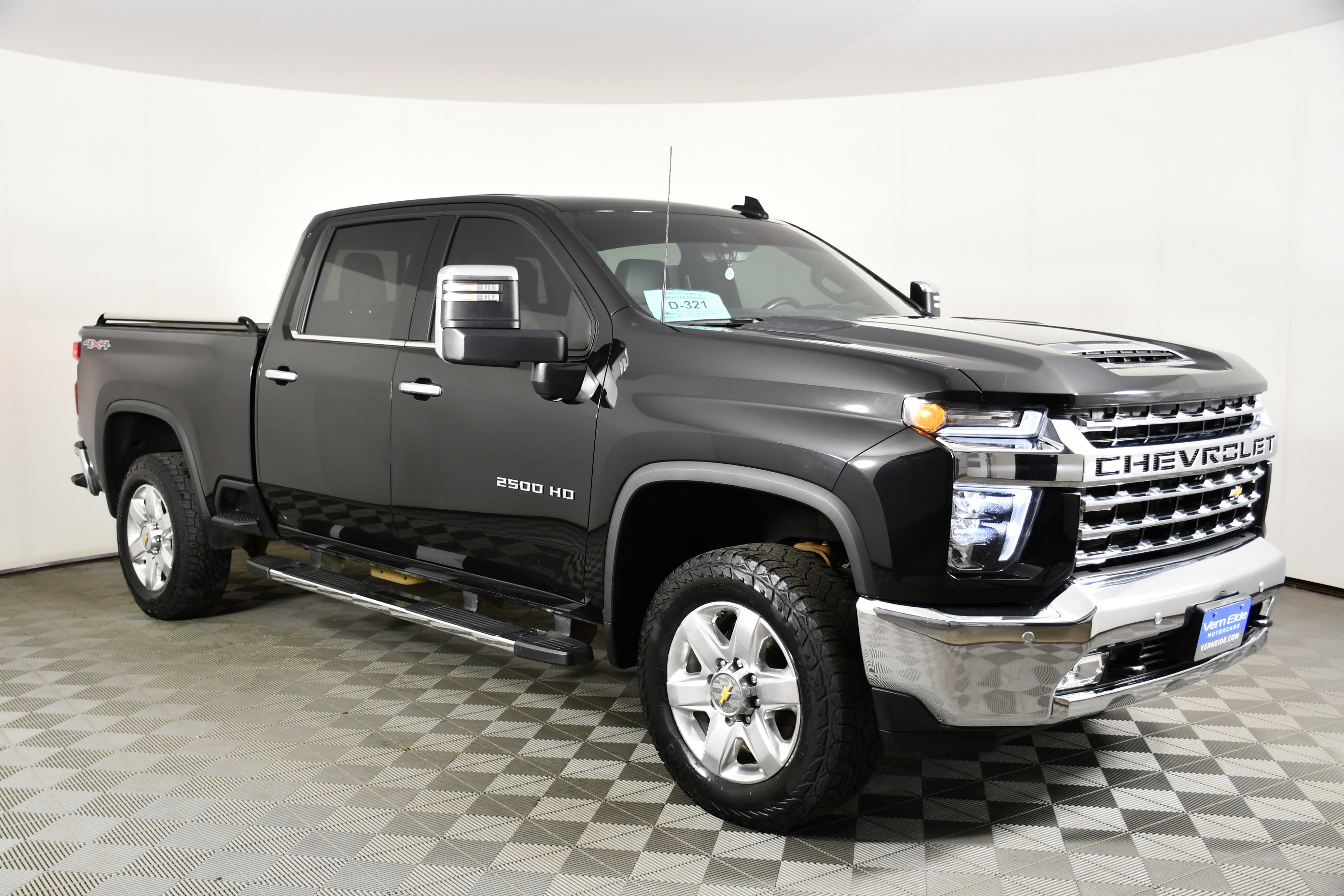 Used 2022 Chevrolet Silverado 2500 LTZ w/ LTZ Premium Package AWD/4WD image 4