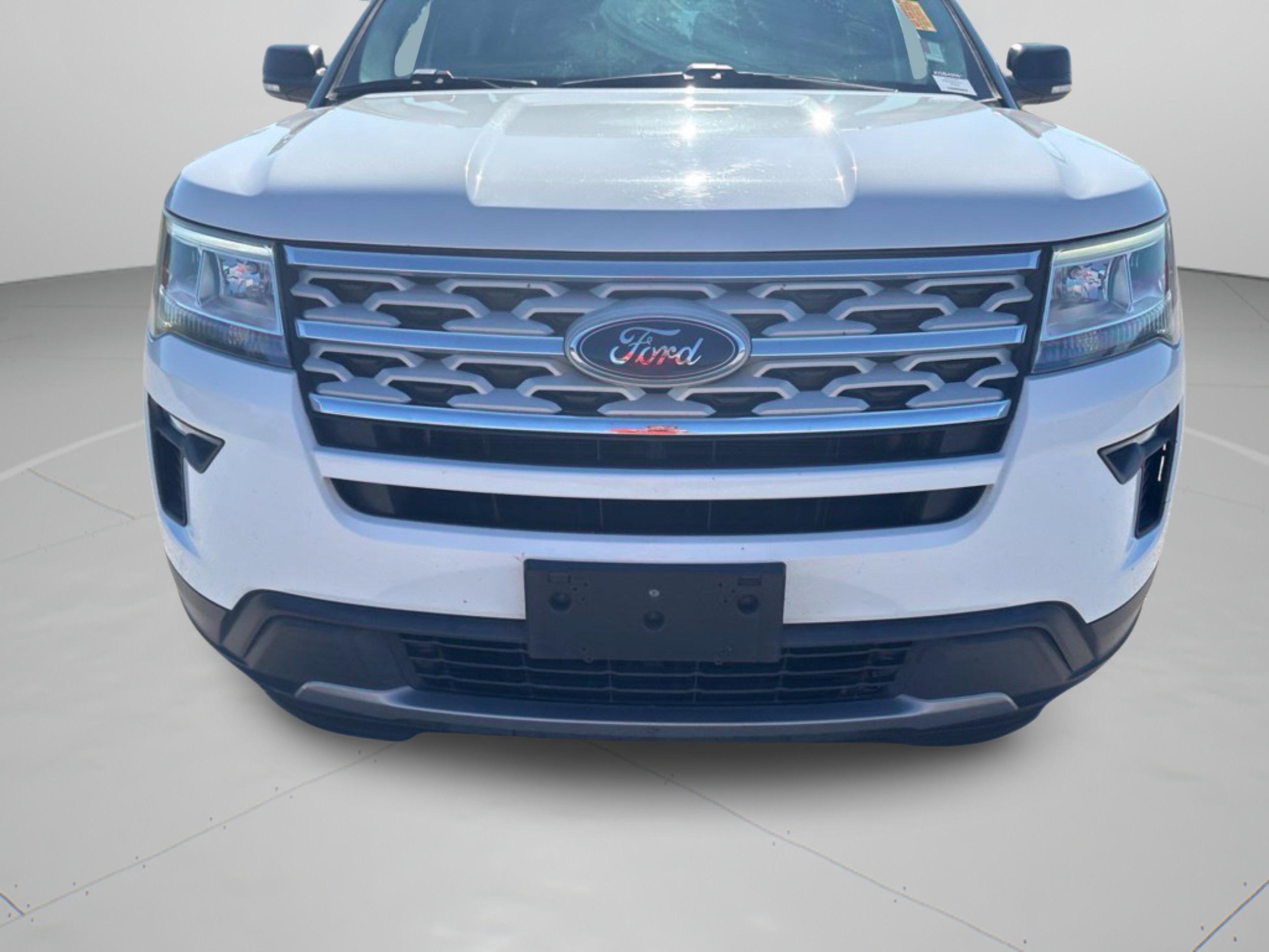 Used 2019 Ford Explorer XLT w/ Equipment Group 201A AWD/4WD image 5