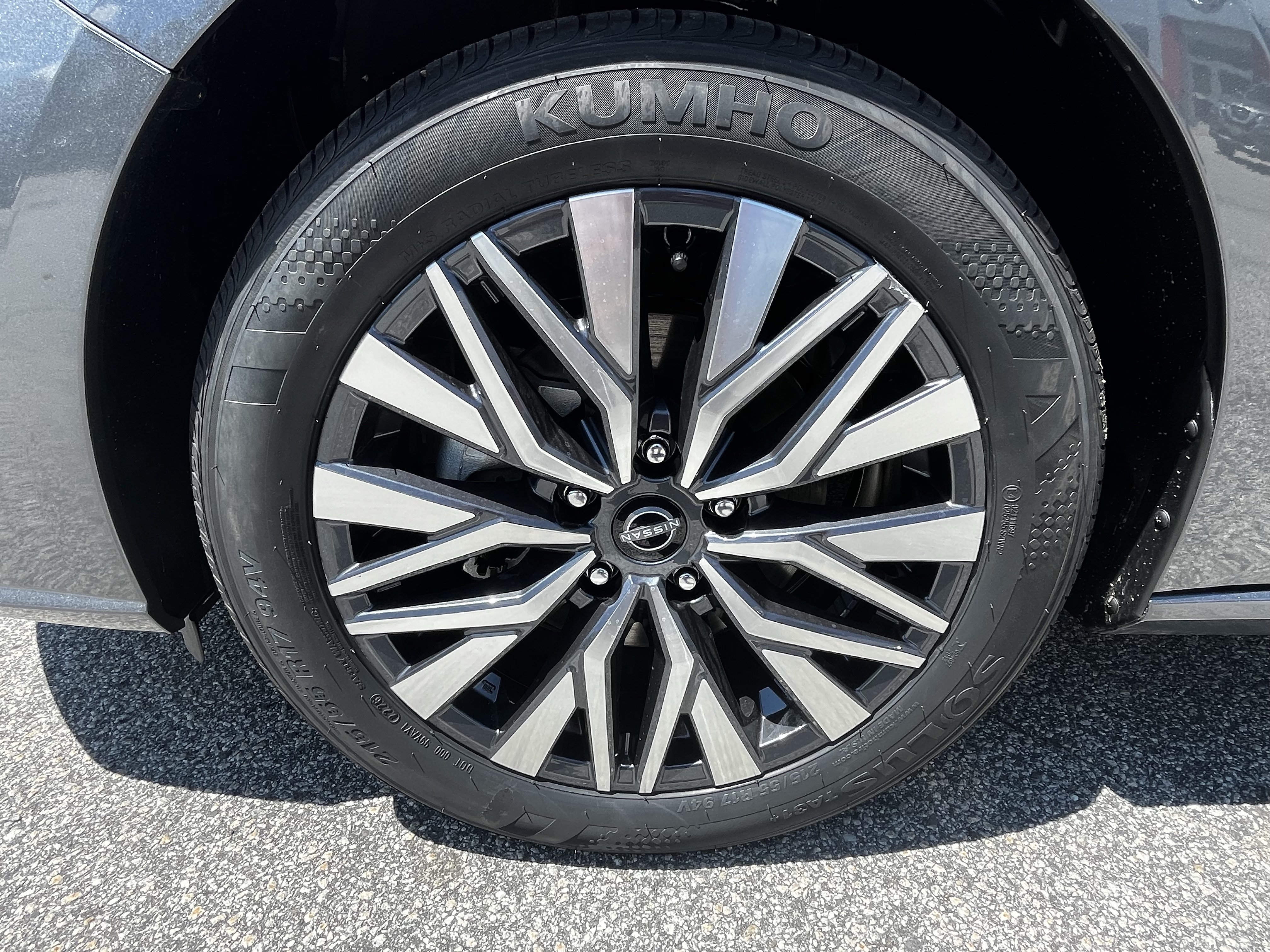 New 2026 Nissan Altima 2.5 SV AWD/4WD image 12