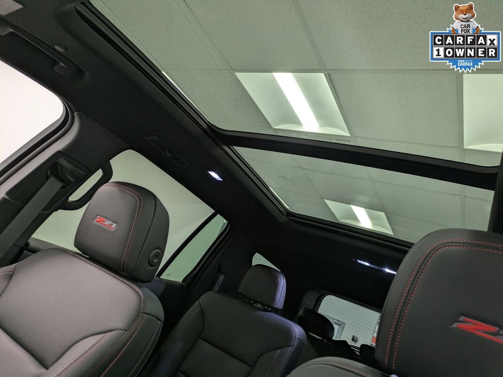 Used 2025 Chevrolet Traverse Z71 w/ Driver Confidence Package AWD/4WD image 22