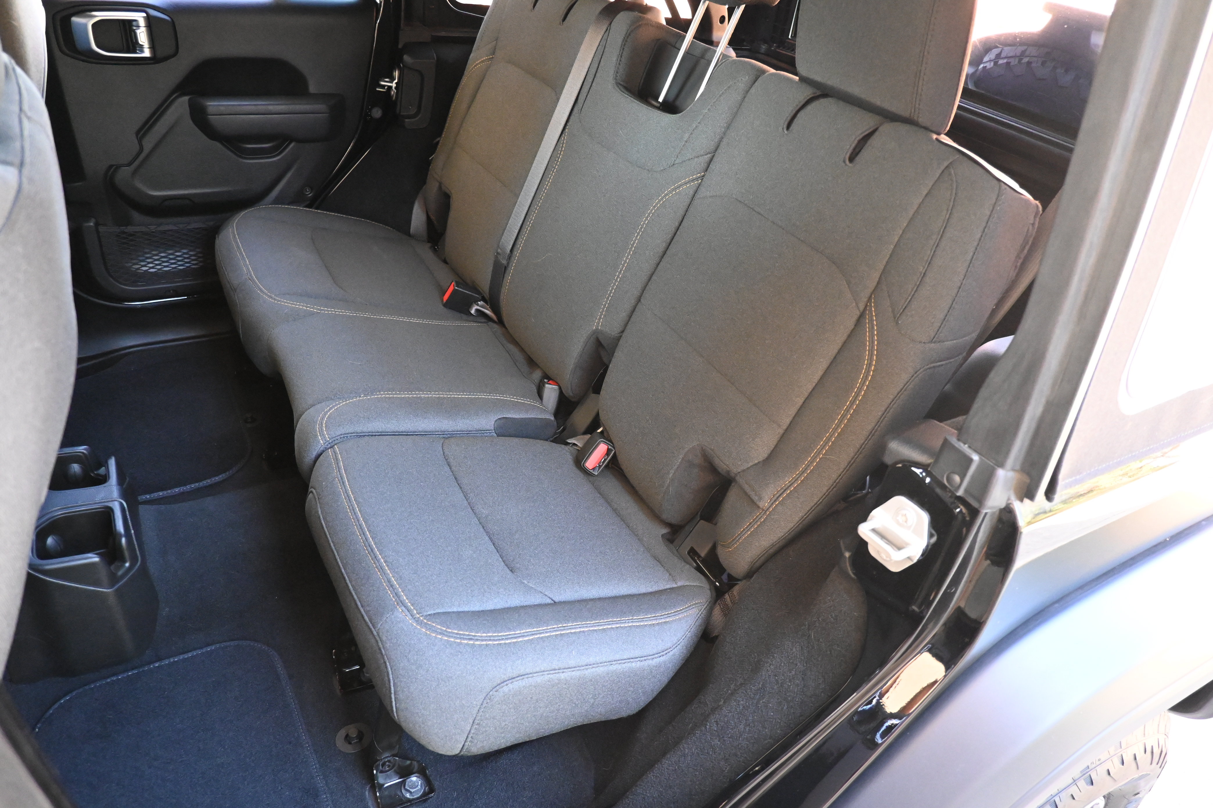 Used 2024 Jeep Wrangler Unlimited Sport AWD/4WD image 16