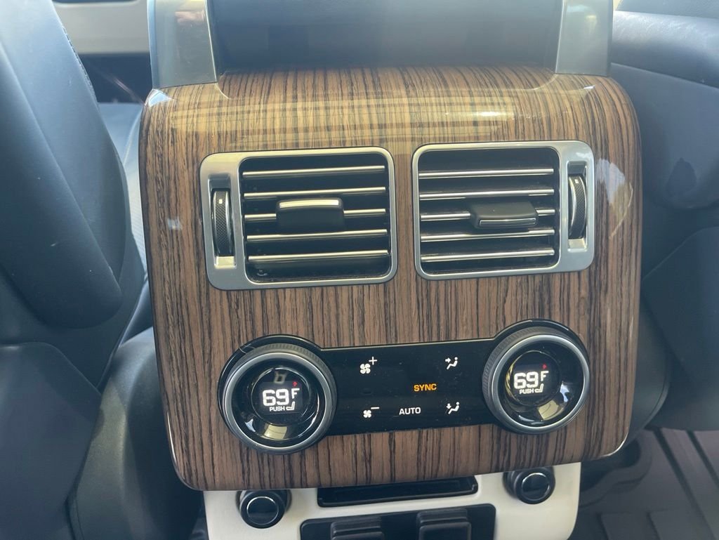 Used 2019 Land Rover Range Rover HSE AWD/4WD image 17