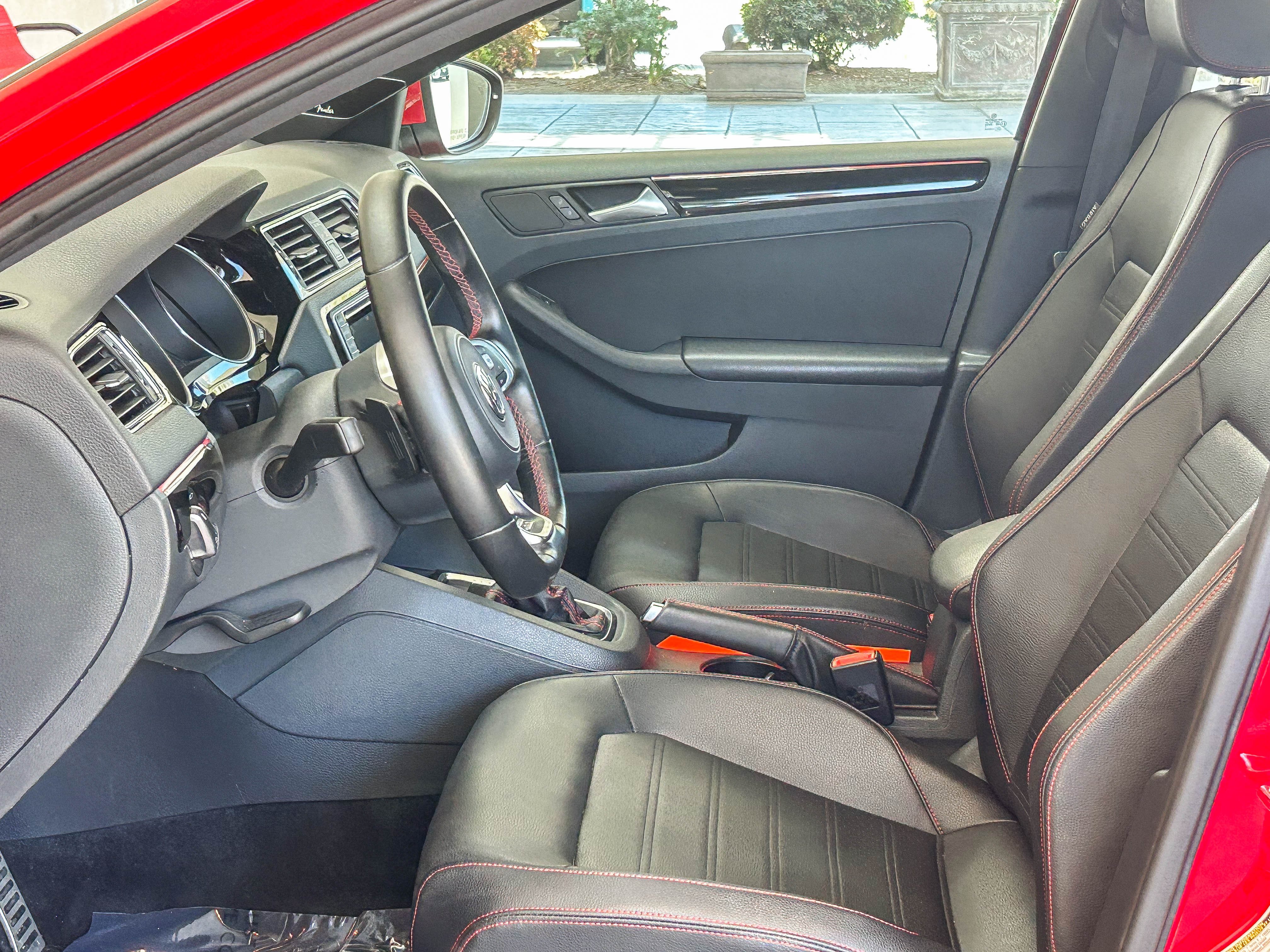 Used 2017 Volkswagen Jetta GLI FWD image 17