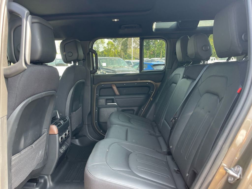 Used 2024 Land Rover Defender 110 X image 13
